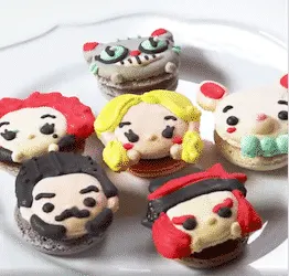 Alice Through The Looking Glass Cupcakes