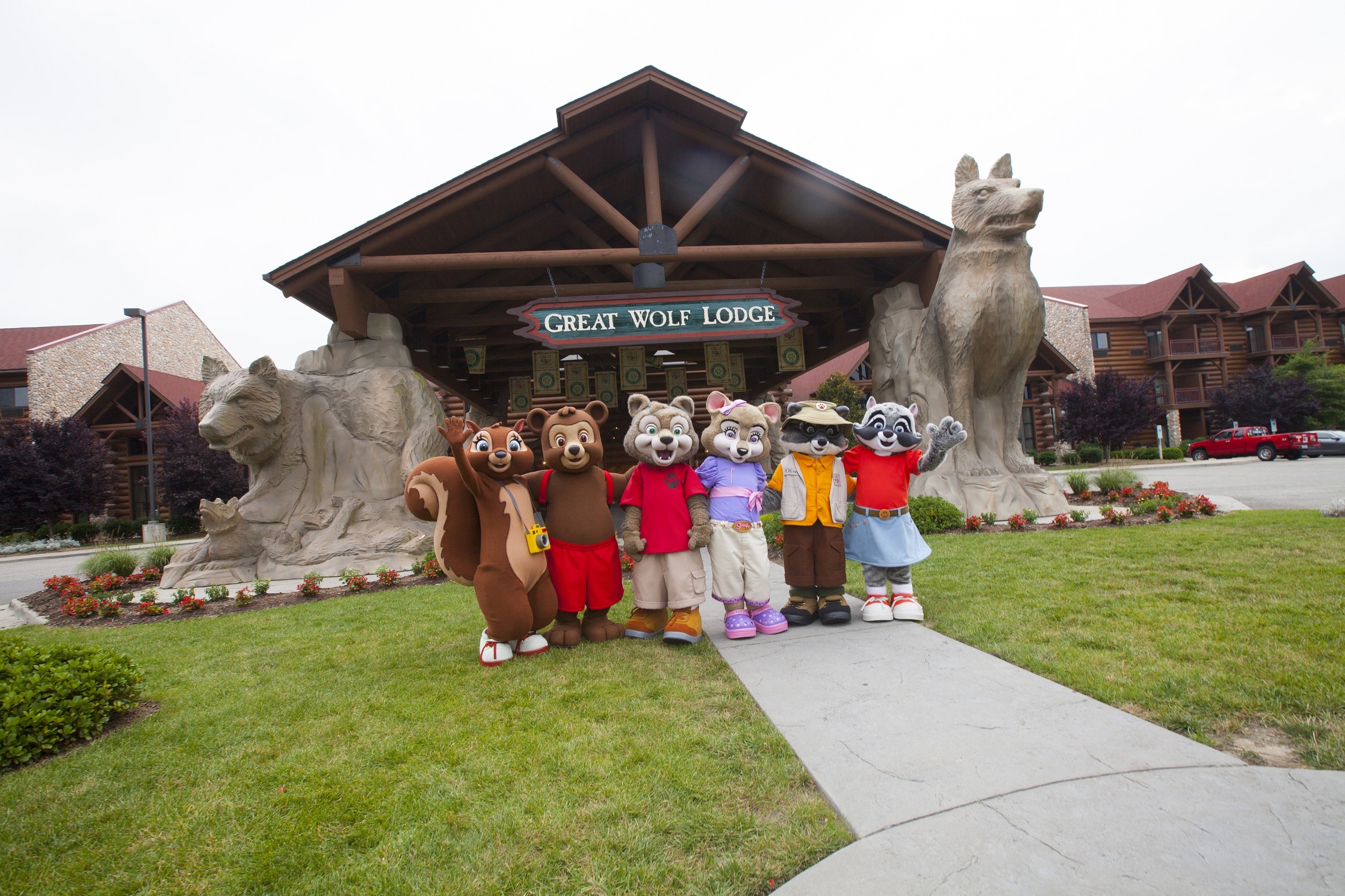 Take a trip to Great Wolf Lodge Williamsburg this Summer! 