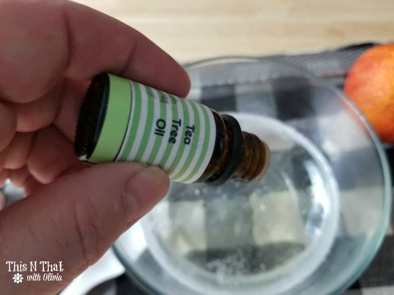 DIY Moisturizing Essential Oil Shampoo Bar 