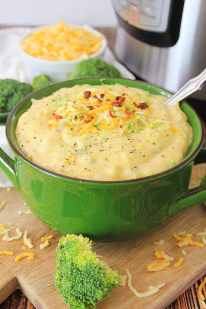 Instant Pot Keto Broccoli and Cheese Soup