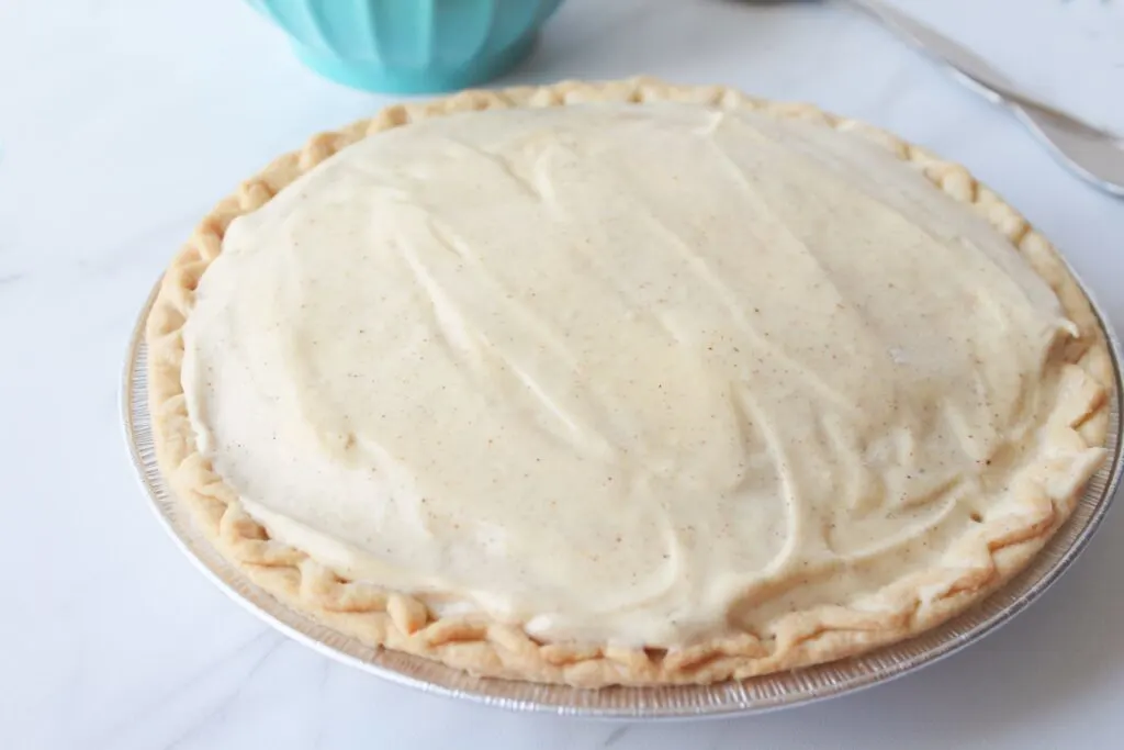 Homemade gingerbread cream pie 
