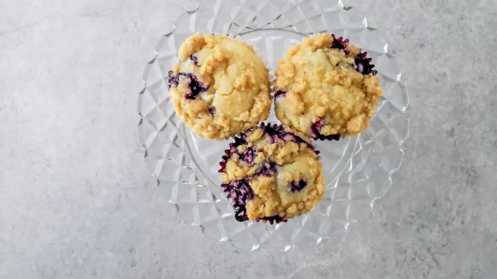 Delectable Lemon Crumble Blueberry Muffins