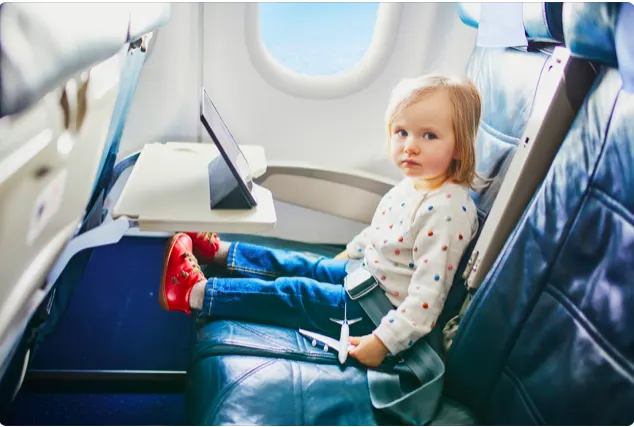 5 Tips for Traveling with a Toddler Safely